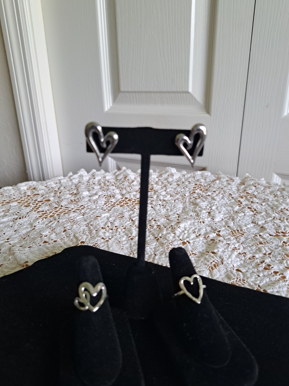Source Unknown Silver Open Heart Stud Earrings - Picture 3 of 4